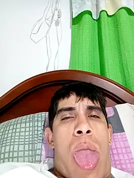 Snapshot of LarryCapija chatting on 23, 10, 2025 LarryCapija online show from 23, 10, 2025