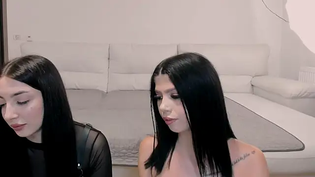 Snapshot of Sierra_Halle chatting on 6, 10, 2025 Sierra Halle online show from 6, 10, 2025