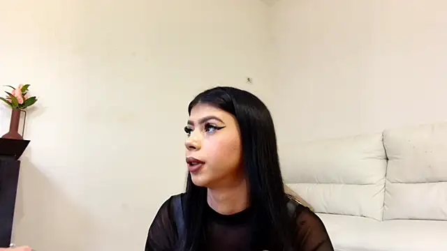 Snapshot of Sierra_Halle chatting on 14, 10, 2025 Sierra Halle online show from 14, 10, 2025