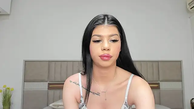 Snapshot of Sierra_Halle chatting on 23, 11, 2025 Sierra Halle online show from 23, 11, 2025