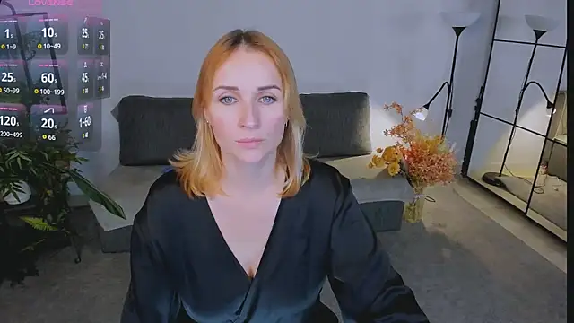 Snapshot of Karinella_x chatting on 15, 11, 2025 Karinella x online show from 15, 11, 2025