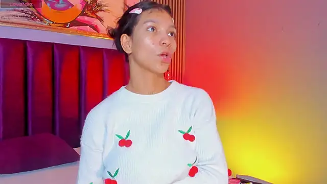 LauraAristizabal online show from 25, 11, 2025