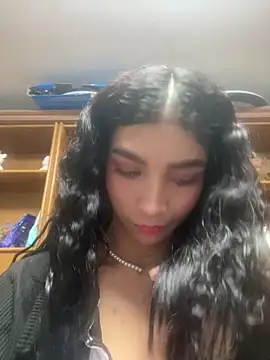 LauraAristizabal online show from 1, 5, 2026