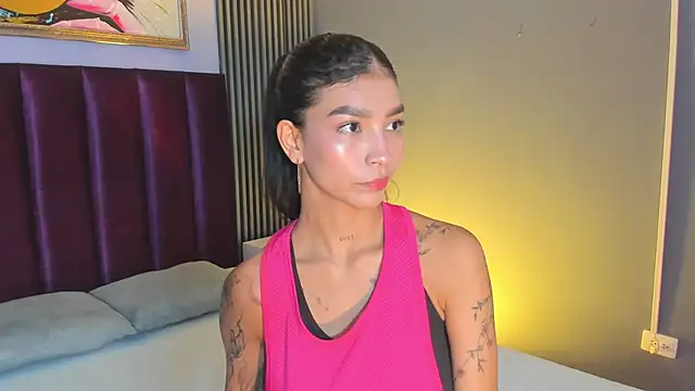 LauraAristizabal online show from 22, 5, 2026