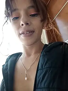 Snapshot of MINI_Petite chatting on 11, 6, 2026 MINI Petite online show from 11, 6, 2026