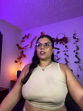 Snapshot of kittylu__ chatting on 15, 11, 2025 kittylu online show from 15, 11, 2025