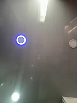 perla kem  online show from 18, 4, 2026