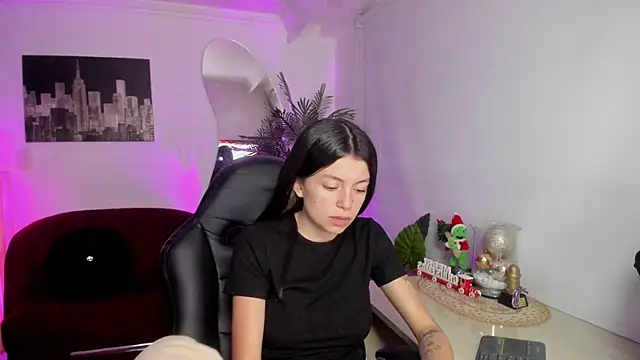 Meghan320 online show from 19, 12, 2025