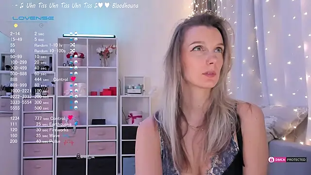 Karamelsw  online show from 6, 2, 2025