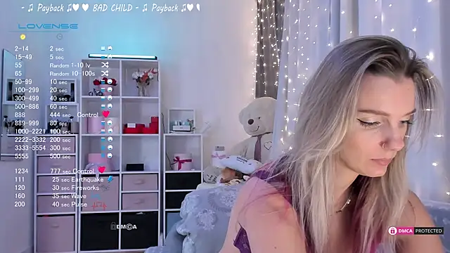 Karamelsw  online show from 21, 2, 2025