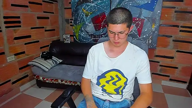 Snapshot of patrik_027 chatting on 23, 1, 2025 patrik 027 online show from 23, 1, 2025