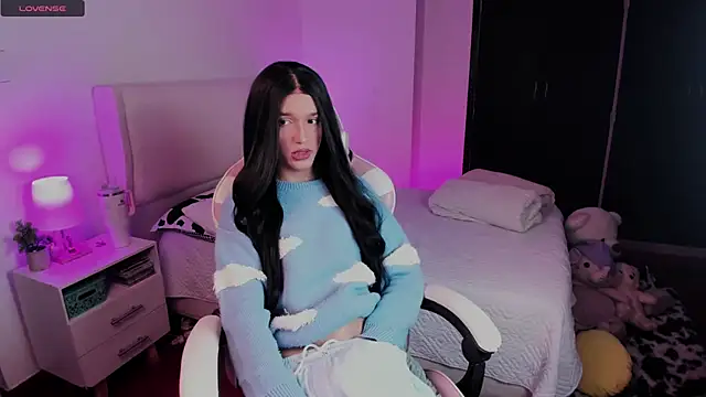 Snapshot of Ainhoads chatting on 18, 11, 2025 Ainhoads online show from 18, 11, 2025