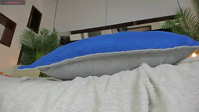 candy sweet  online show from 26, 2, 2025