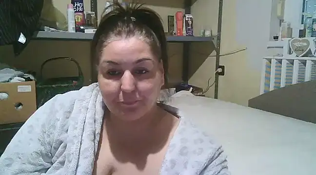 Snapshot of Mileva88 chatting on 6, 1, 2025 Mileva88 online show from 6, 1, 2025