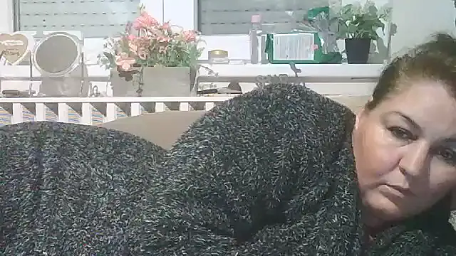 Snapshot of Mileva88 chatting on 15, 11, 2025 Mileva88 online show from 15, 11, 2025