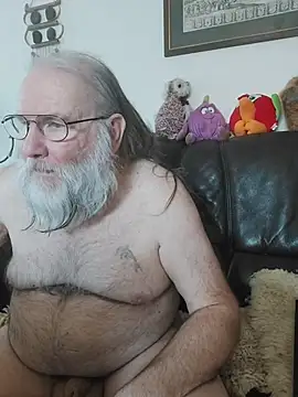 Snapshot of SexySantaC chatting on 4, 3, 2026 SexySantaC online show from 4, 3, 2026