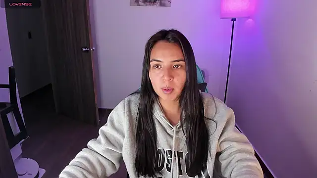 Miss Nicole online show from 13, 3, 2026