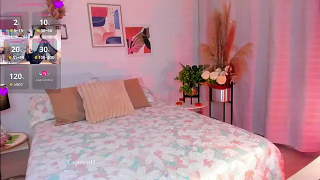 Snapshot of Misslaurenn chatting on 16, 2, 2025 Misslaurenn online show from 16, 2, 2025