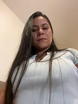 Snapshot of Reggie-Liam chatting on 22, 2, 2025 Reggie-Liam online show from 22, 2, 2025