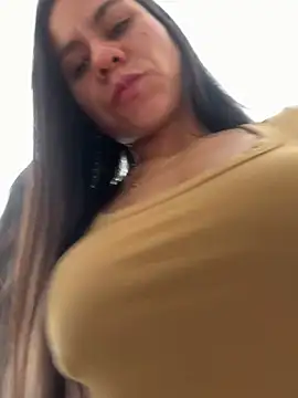 Snapshot of Reggie-Liam chatting on 26, 9, 2025 Reggie-Liam online show from 26, 9, 2025