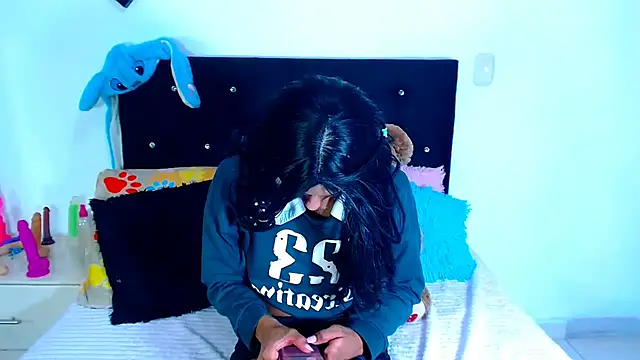 Snapshot of Jenng18 chatting on 17, 12, 2025 Jenng18 online show from 17, 12, 2025