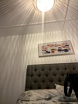 Snapshot of Bustyblondebabe32 chatting on 9, 11, 2025 Bustyblondebabe32 online show from 9, 11, 2025