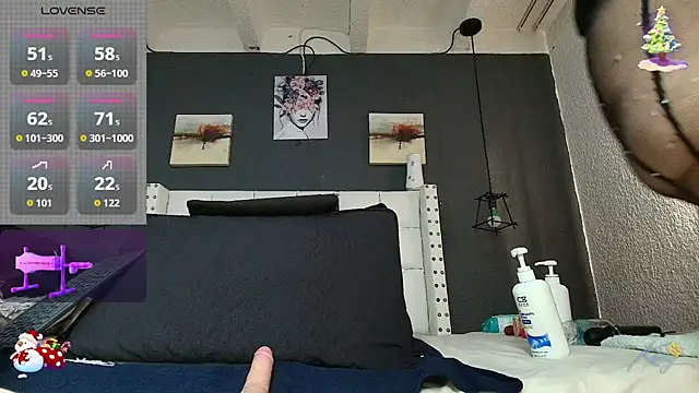 Snapshot of hazel_milf chatting on 17, 12, 2025 hazel milf online show from 17, 12, 2025