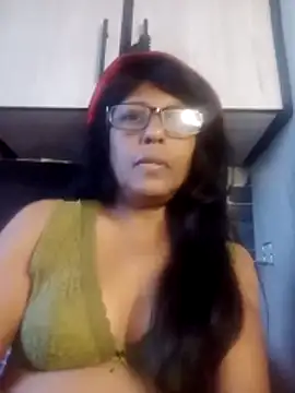 Snapshot of MsAttitude chatting on 15, 5, 2026 MsAttitude online show from 15, 5, 2026