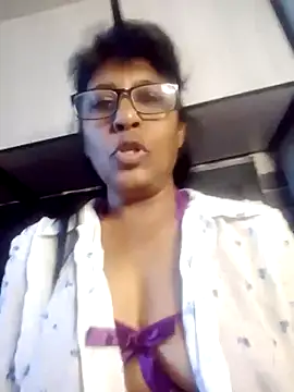 Snapshot of MsAttitude chatting on 29, 5, 2026 MsAttitude online show from 29, 5, 2026