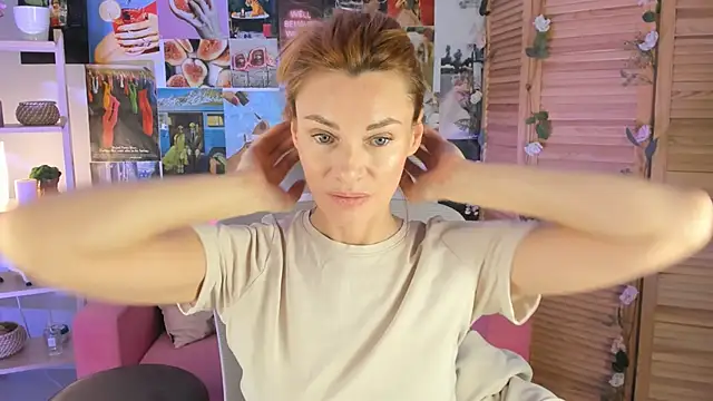 Snapshot of MistyBarnes chatting on 18, 12, 2024 MistyBarnes online show from 18, 12, 2024