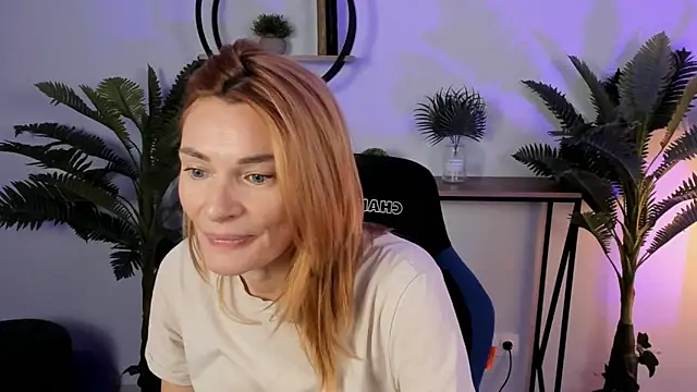 Snapshot of MistyBarnes chatting on 23, 12, 2024 MistyBarnes online show from 23, 12, 2024