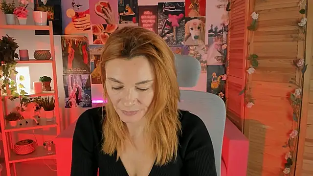 Snapshot of MistyBarnes chatting on 27, 12, 2024 MistyBarnes online show from 27, 12, 2024