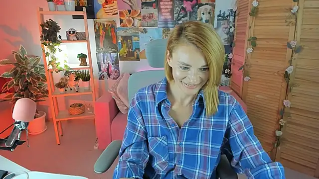 Snapshot of MistyBarnes chatting on 28, 2, 2025 MistyBarnes online show from 28, 2, 2025