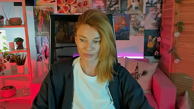 Snapshot of MistyBarnes chatting on 15, 3, 2025 MistyBarnes online show from 15, 3, 2025