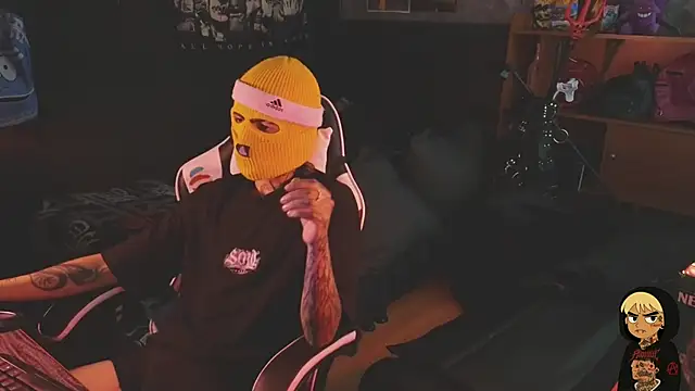 Snapshot of AcidMilo chatting on 2, 12, 2025 AcidMilo online show from 2, 12, 2025