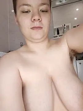 Snapshot of GoldMelissa chatting on 10, 10, 2025 GoldMelissa online show from 10, 10, 2025