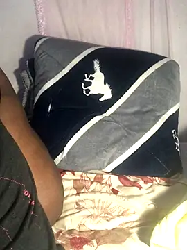 Snapshot of sweett_shaley chatting on 14, 12, 2025 sweett shaley online show from 14, 12, 2025