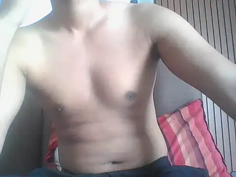Snapshot of bigdickfuckuu chatting on 10, 9, 2025 bigdickfuckuu online show from 10, 9, 2025