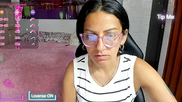 alma blue online show from 7, 4, 2026