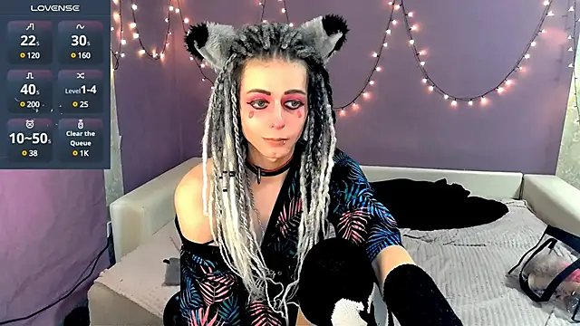 Littlepinkcat online show from 16, 2, 2025