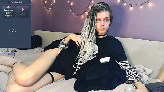 Littlepinkcat online show from 20, 3, 2025