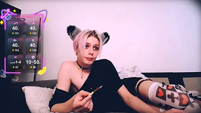 Snapshot of Littlepinkcat chatting on 8, 6, 2026 Littlepinkcat online show from 8, 6, 2026