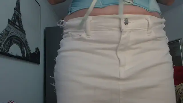 Snapshot of AnnaBellaLuckyXOXO chatting on 17, 12, 2025 AnnaBellaLuckyXOXO online show from 17, 12, 2025