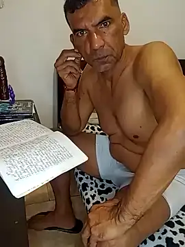 Daddy1972 online show from 5, 2, 2025