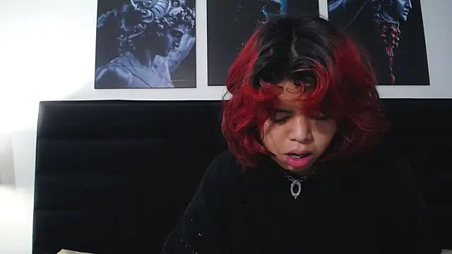 Snapshot of SabinaMerchetti chatting on 3, 12, 2024 SabinaMerchetti online show from 3, 12, 2024