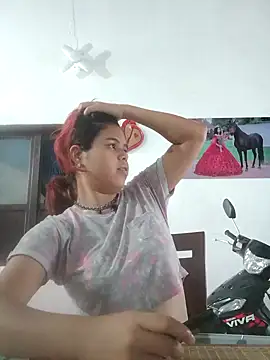 Snapshot of SabinaMerchetti chatting on 4, 2, 2025 SabinaMerchetti online show from 4, 2, 2025