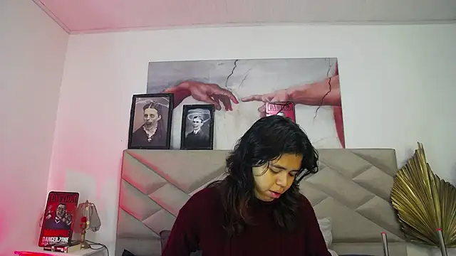 Snapshot of SabinaMerchetti chatting on 19, 10, 2025 SabinaMerchetti online show from 19, 10, 2025