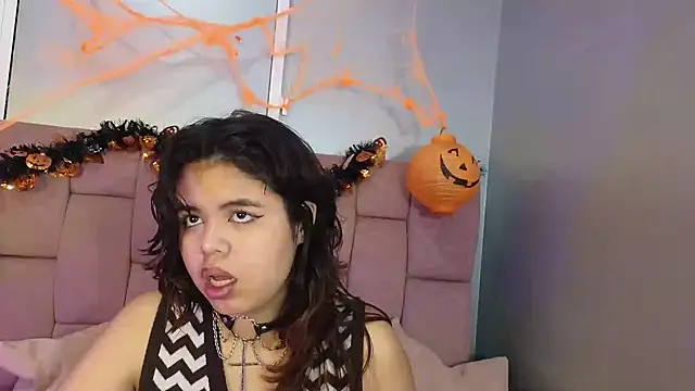 Snapshot of SabinaMerchetti chatting on 22, 10, 2025 SabinaMerchetti online show from 22, 10, 2025