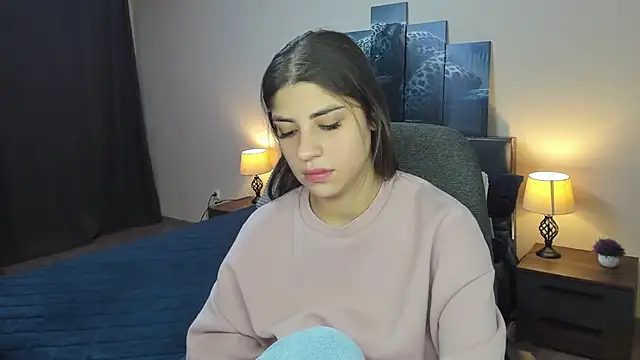 Snapshot of MaryMayson chatting on 15, 12, 2025 MaryMayson online show from 15, 12, 2025