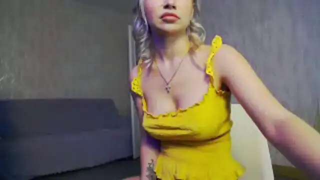 Snapshot of Bellydevilmilky chatting on 28, 1, 2025 Bellydevilmilky online show from 28, 1, 2025